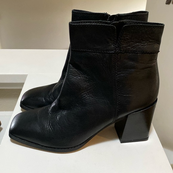 Franco Sarto black boots - Picture 2 of 5